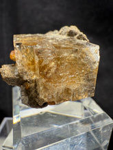 Load image into Gallery viewer, Fluorite-39