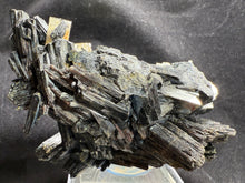 Load image into Gallery viewer, Goshenite-01