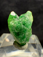 Load image into Gallery viewer, Vesuvianite-32