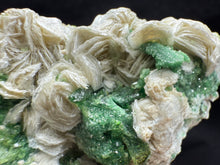 Load image into Gallery viewer, Vesuvianite-03