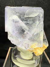 Load image into Gallery viewer, Fluorite-04
