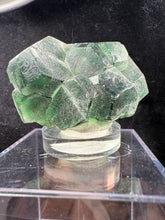 Load image into Gallery viewer, Fluorite-05
