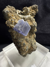 Load image into Gallery viewer, Fluorite-06