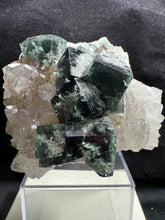 Load image into Gallery viewer, Fluorite-08