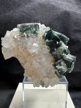 Load image into Gallery viewer, Fluorite-08