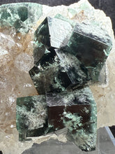 Load image into Gallery viewer, Fluorite-08