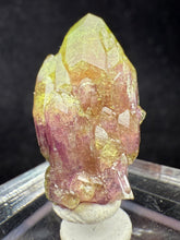Load image into Gallery viewer, Vesuvianite-14