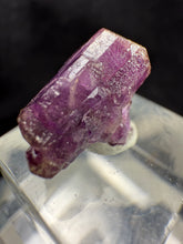 Load image into Gallery viewer, Vesuvianite-22