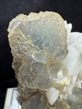 Load image into Gallery viewer, Fluorite-11