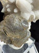 Load image into Gallery viewer, Fluorite-11