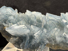 Load image into Gallery viewer, Barite-01