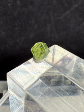 Load image into Gallery viewer, Garnet-11