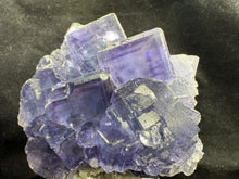 Load image into Gallery viewer, Fluorite-17