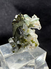 Load image into Gallery viewer, Epidote-01