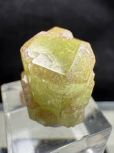 Load image into Gallery viewer, Vesuvianite-26