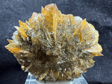 Load image into Gallery viewer, Gypsum-03