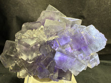 Load image into Gallery viewer, Fluorite-18