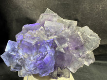 Load image into Gallery viewer, Fluorite-18