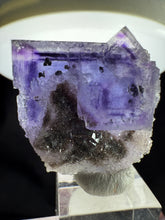 Load image into Gallery viewer, Fluorite-23