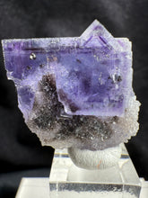Load image into Gallery viewer, Fluorite-23
