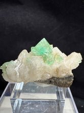 Load image into Gallery viewer, Fluorite-24