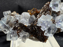 Load image into Gallery viewer, Fluorite-27