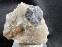 Load image into Gallery viewer, Molybdenite-01