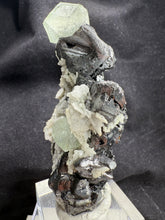 Load image into Gallery viewer, Fluorite-36
