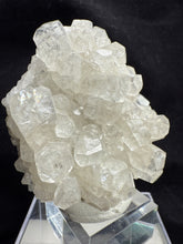 Load image into Gallery viewer, Calcite-03