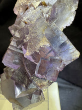 Load image into Gallery viewer, Fluorite-37