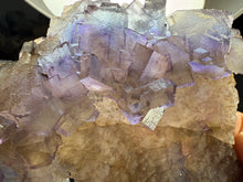Load image into Gallery viewer, Fluorite-37