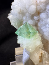 Load image into Gallery viewer, Fluorite-38