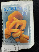 Load image into Gallery viewer, Wulfenite-02
