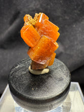 Load image into Gallery viewer, Wulfenite-04
