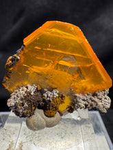 Load image into Gallery viewer, Wulfenite-03
