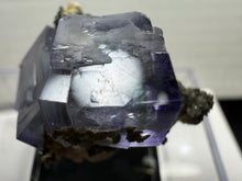 Load image into Gallery viewer, Fluorite-44
