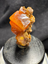 Load image into Gallery viewer, Wulfenite-04
