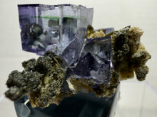 Load image into Gallery viewer, Fluorite-44

