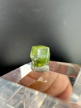 Load image into Gallery viewer, Garnet-25
