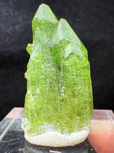 Load image into Gallery viewer, Vesuvianite-07
