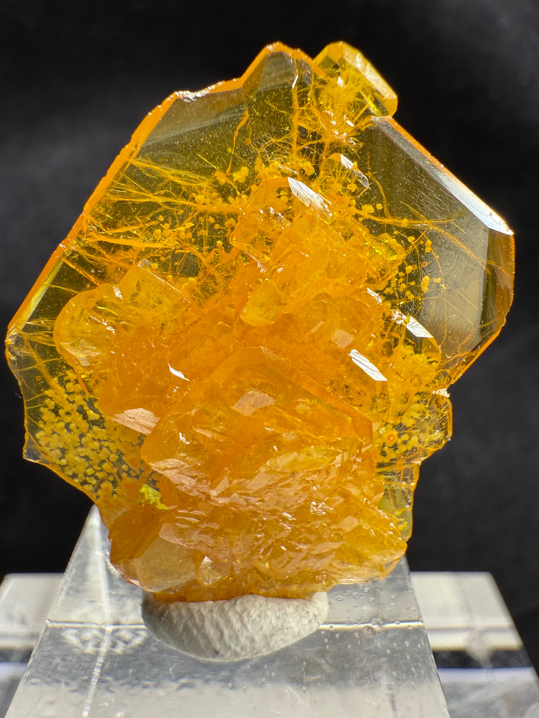 Wulfenite-01