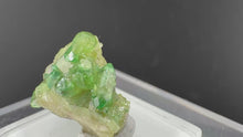 Load and play video in Gallery viewer, Vesuvianite-37

